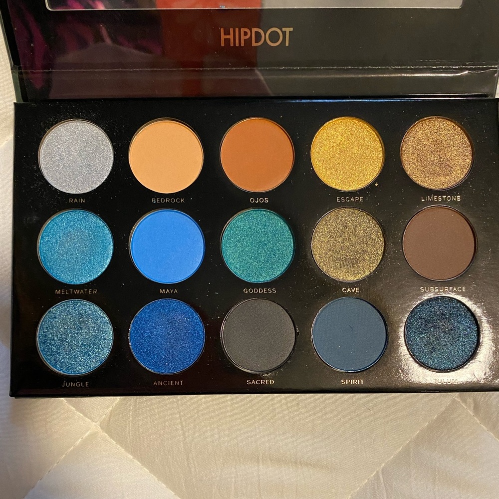 HipDot Cenote Eyeshadow Palette
